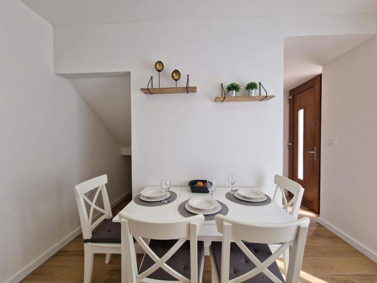 Apartments Miamare พรีมอชเตน ภายนอก รูปภาพ